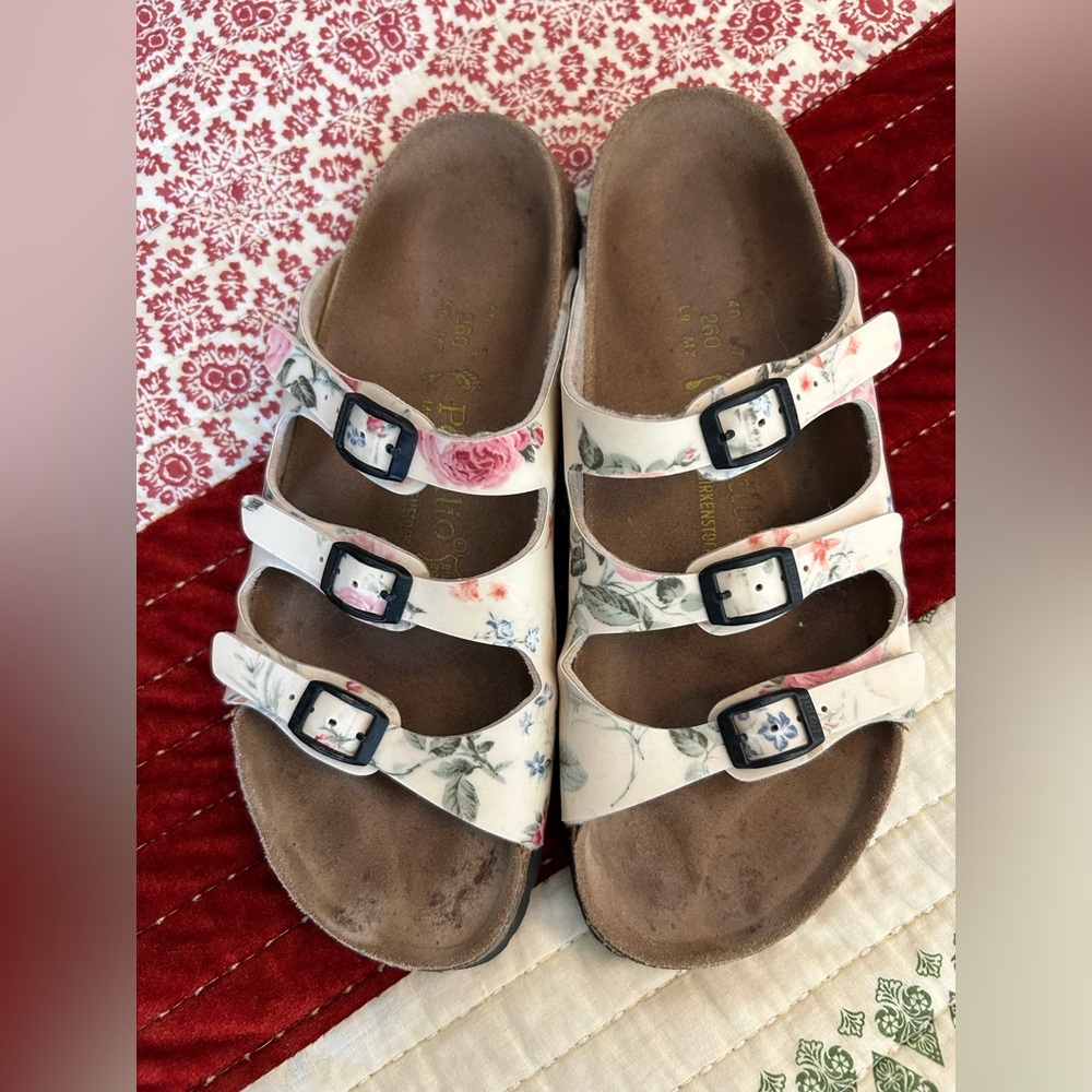 Papillo Birkenstocks sandals with off white/cream color with floral accent.